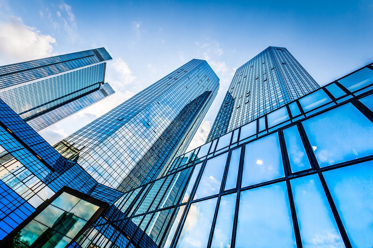 UK Q1 2025 GDP: Growth Driven by Services